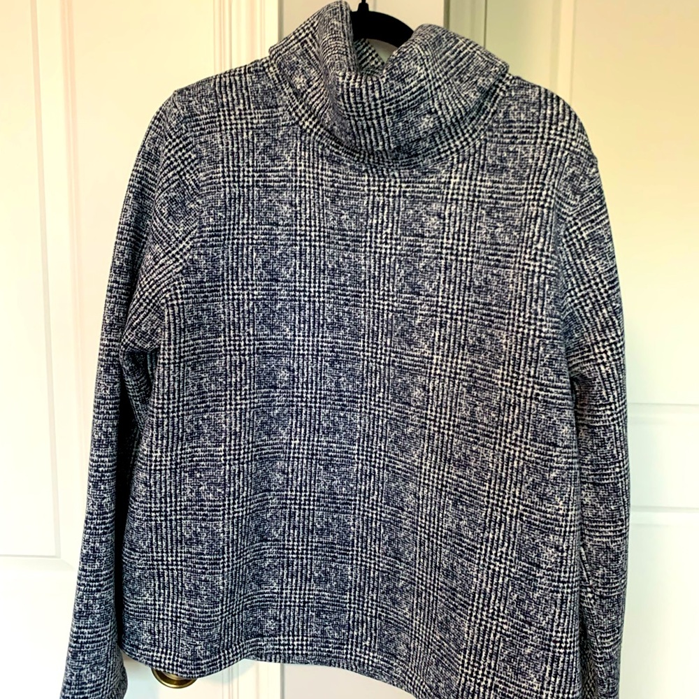 J.Crew fleece lined navy plaid sweater. Size XL.